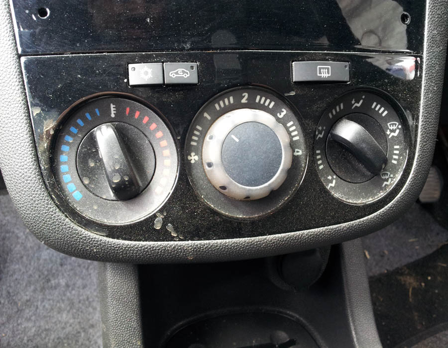 Vauxhall Corsa Design heater-control-panel