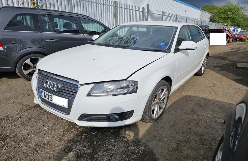 Audi A3 8P TDI Sport Breaking Spares Parts White LY9C