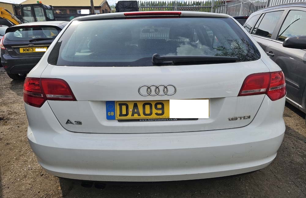 Audi A3 8P TDI Sport Breaking Spares Parts White LY9C