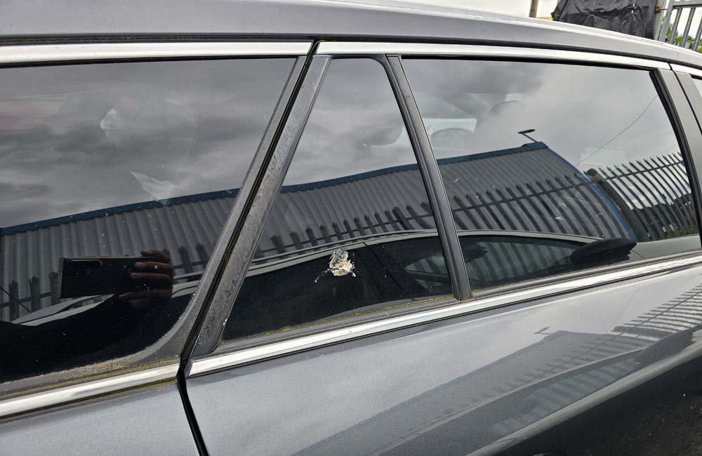 Toyota Avensis TR D4D Door window glass driver side front