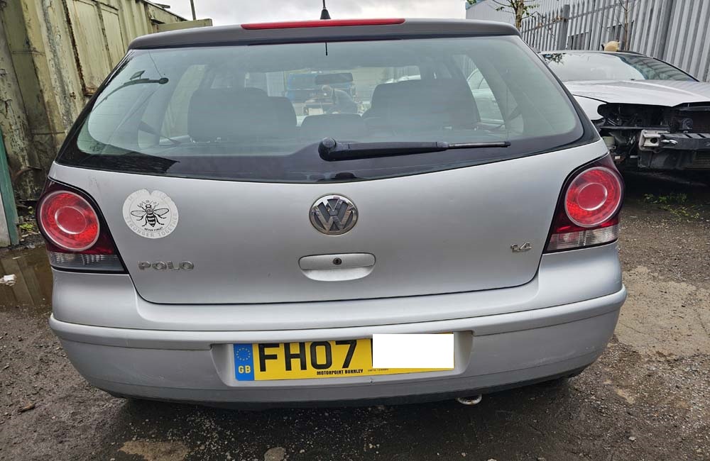 VW Polo Breaking Spares Parts MK4 2005-2009 Silver LA7W